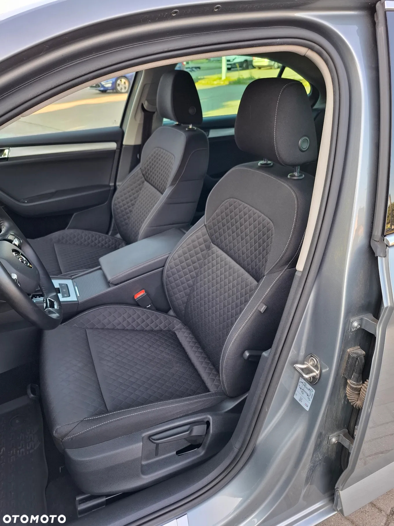Skoda Superb 2.0 TSI Ambition DSG - 12