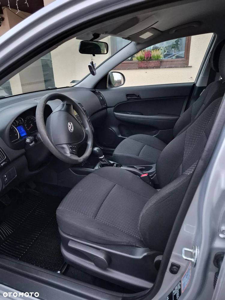 Hyundai i30 1.4 Base - 8