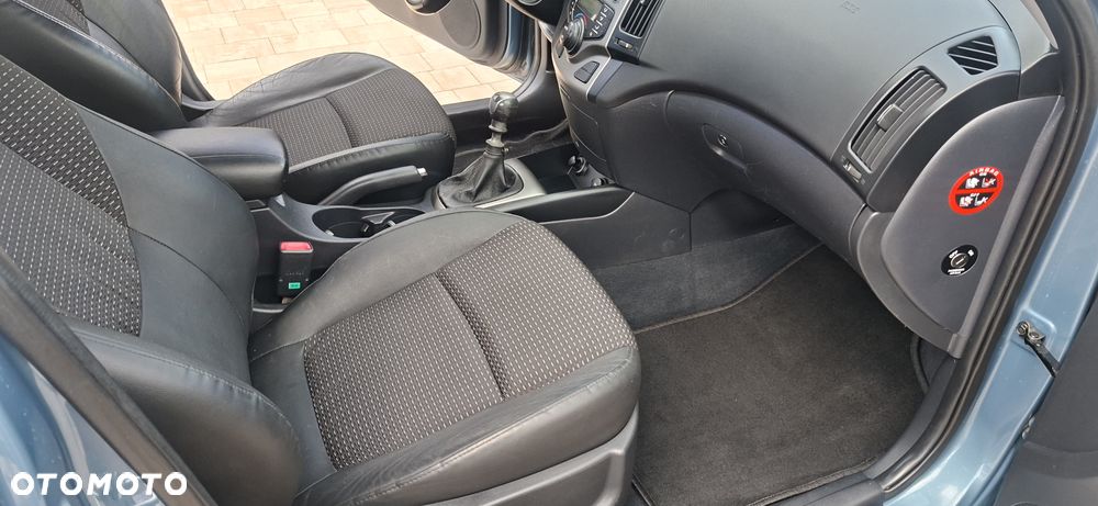 Hyundai i30 1.6 blue Comfort - 16