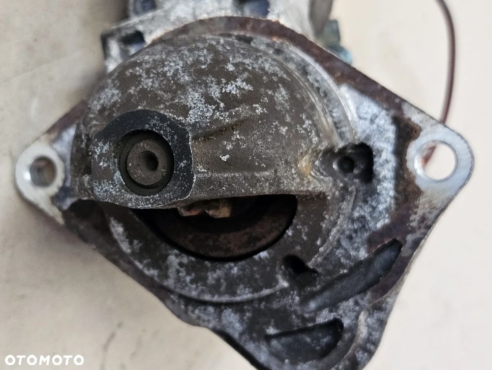 Opel Astra J 4 Corsa D Meriva B 1.4 16V rozrusznik 55578921 - 2