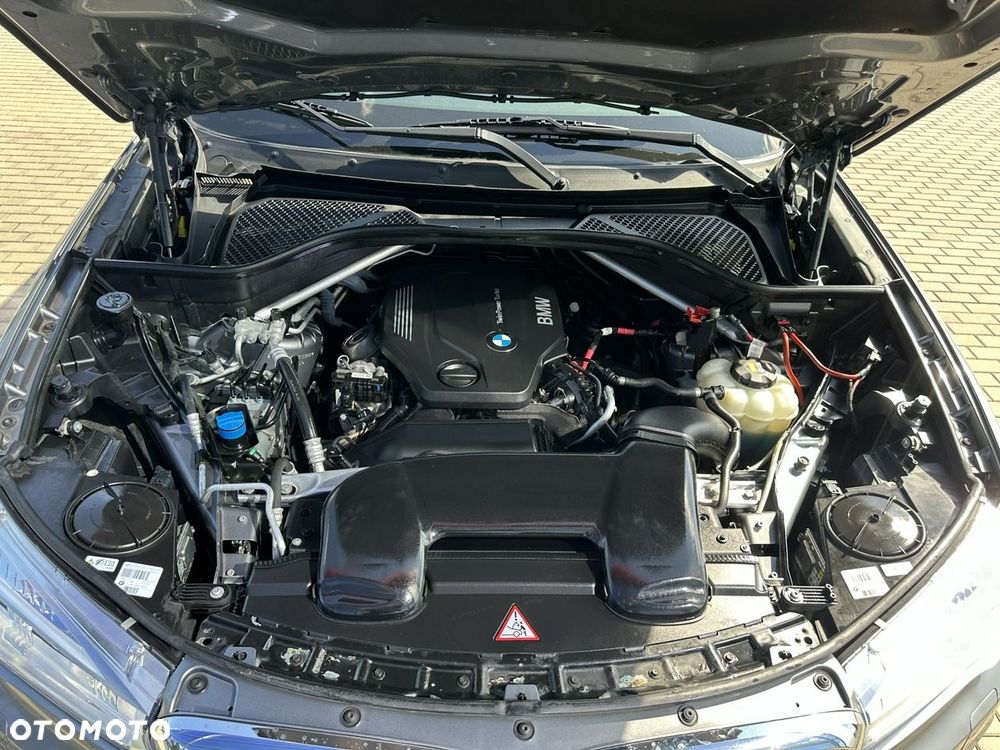 BMW X5 xDrive25d - 38