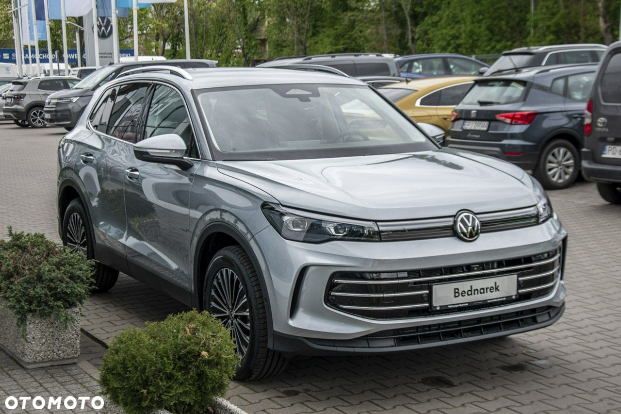 Volkswagen Tiguan - 5