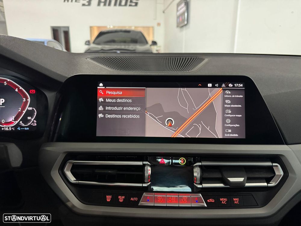 BMW 330 e Pack M Auto - 25