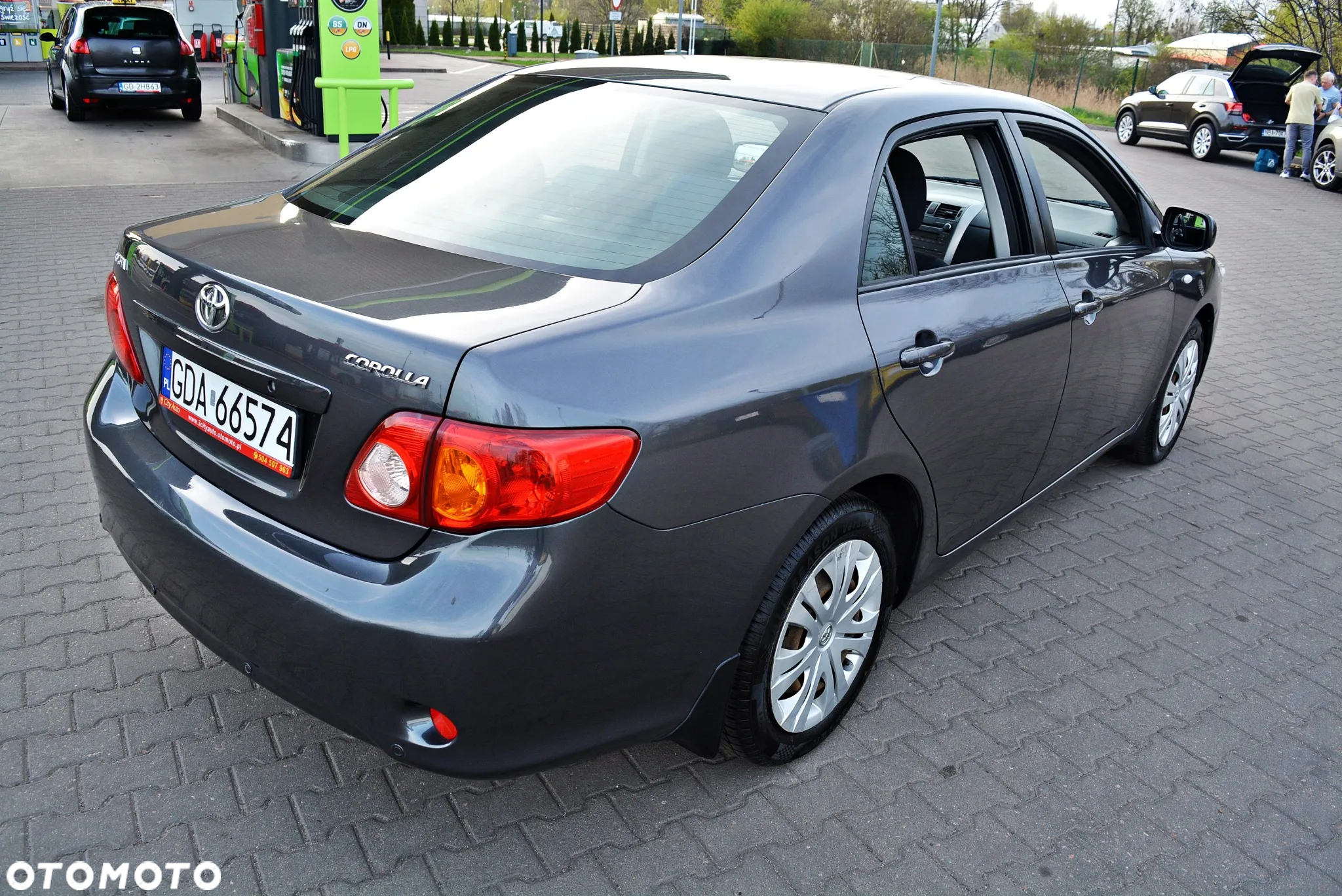 Toyota Corolla 1.6 VVT-i Sol - 4