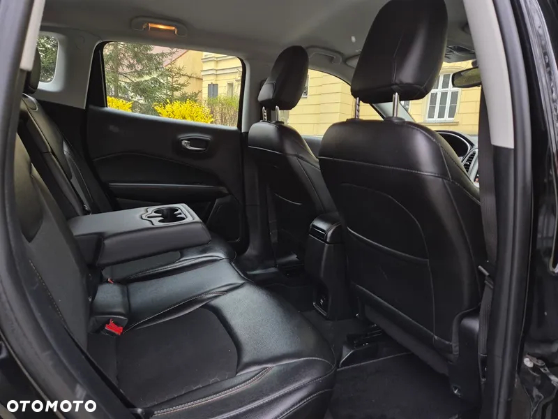 Jeep Compass - 8