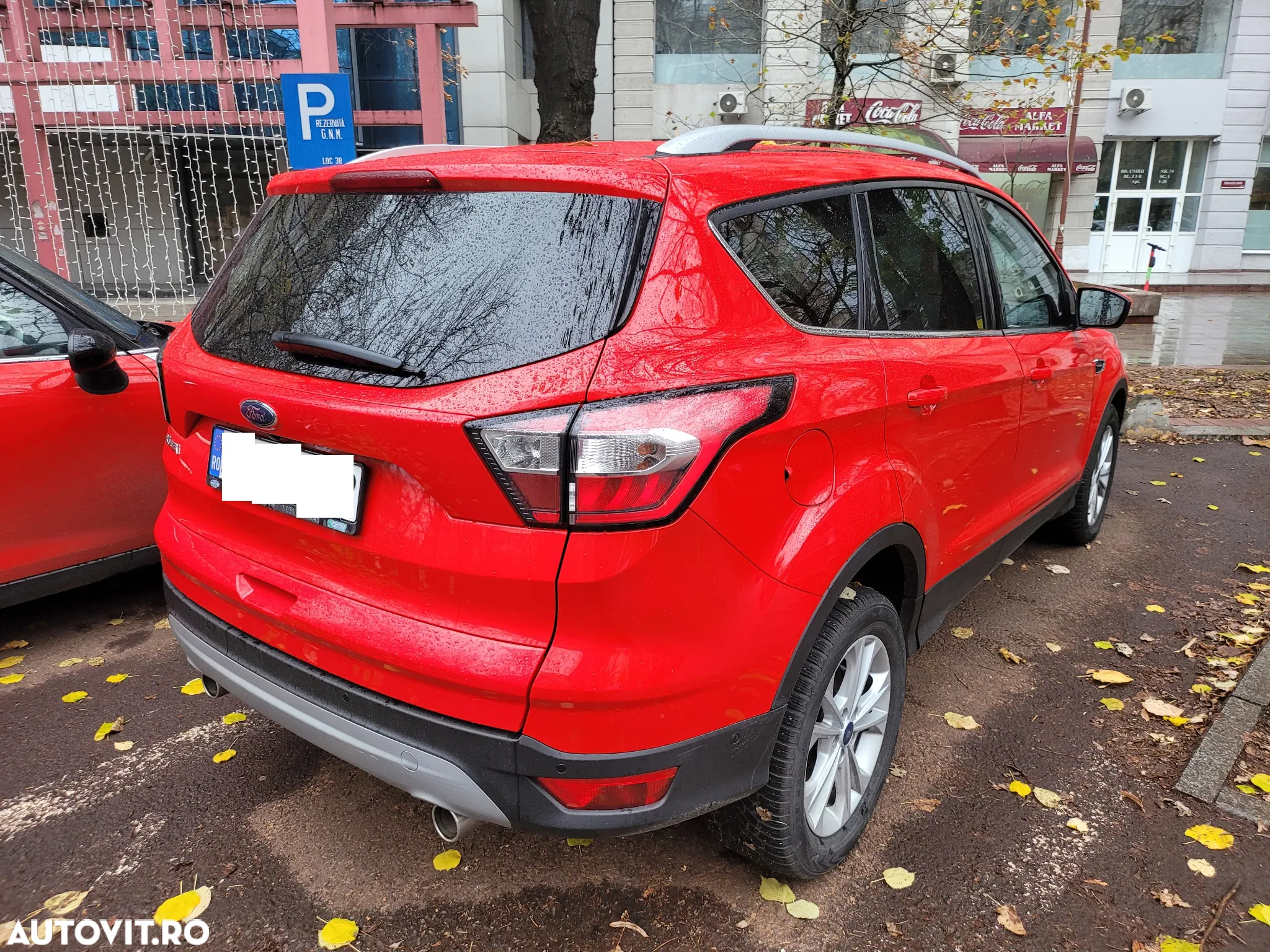 Ford Kuga 1.5 TDCi 2WD Powershift Titanium - 8