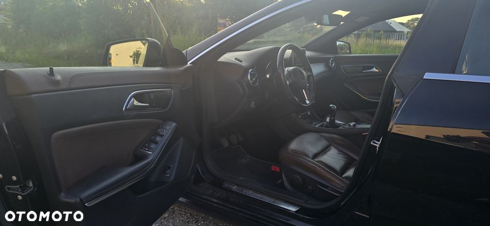 Mercedes-Benz CLA 200 - 7