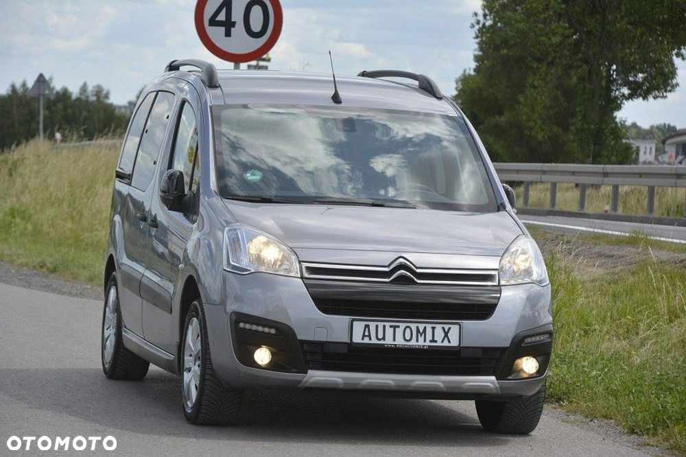 Citroën Berlingo M PureTech 110 FEEL - 10