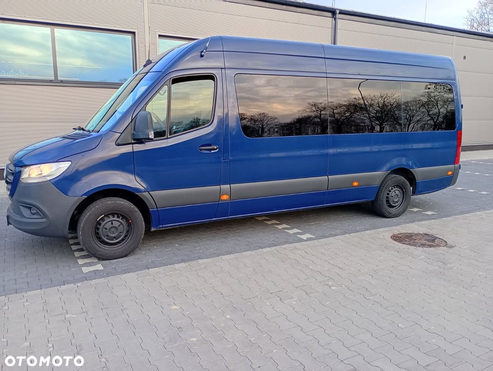 Mercedes-Benz Sprinter 907.223 - 6