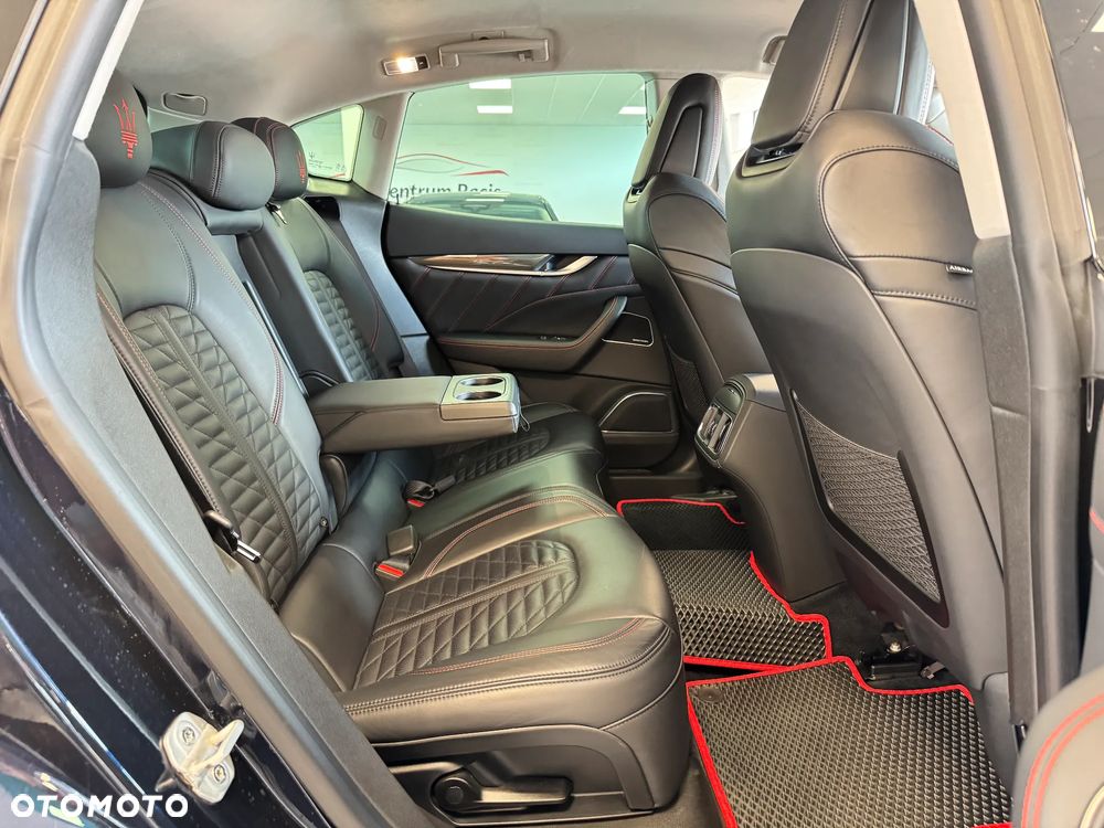 Maserati Levante S - 17