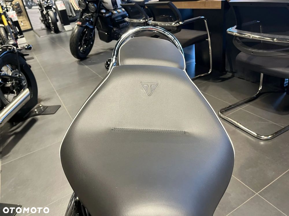 Triumph Speedmaster - 10