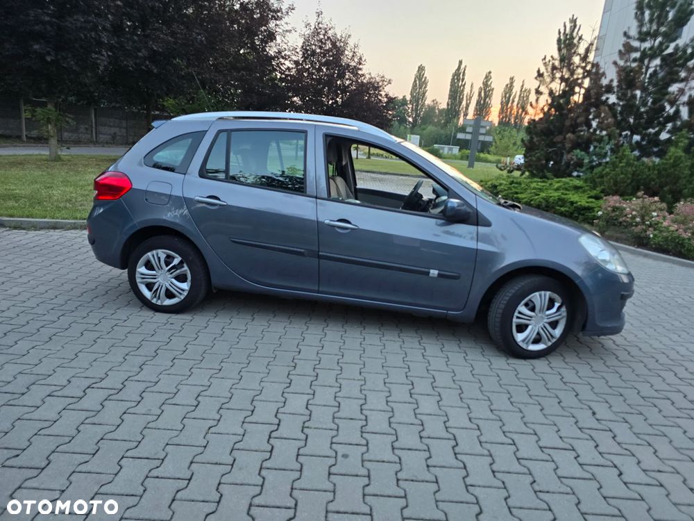 Renault Clio 1.2 16V All Inclusive - 32