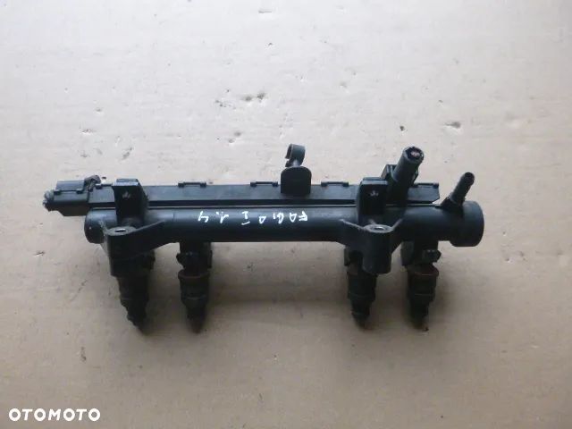 LISTWA WTRYSKOWA SKODA FABIA I 1.4 MPI