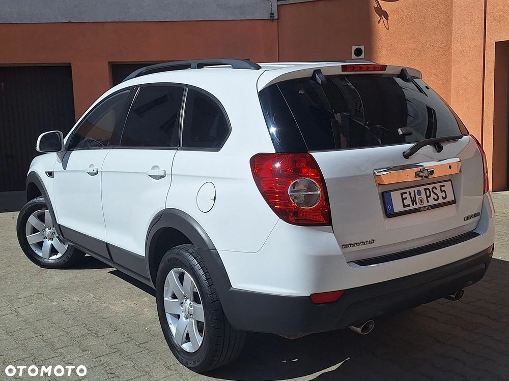 Chevrolet Captiva 2.4 2WD Travel Edition - 6