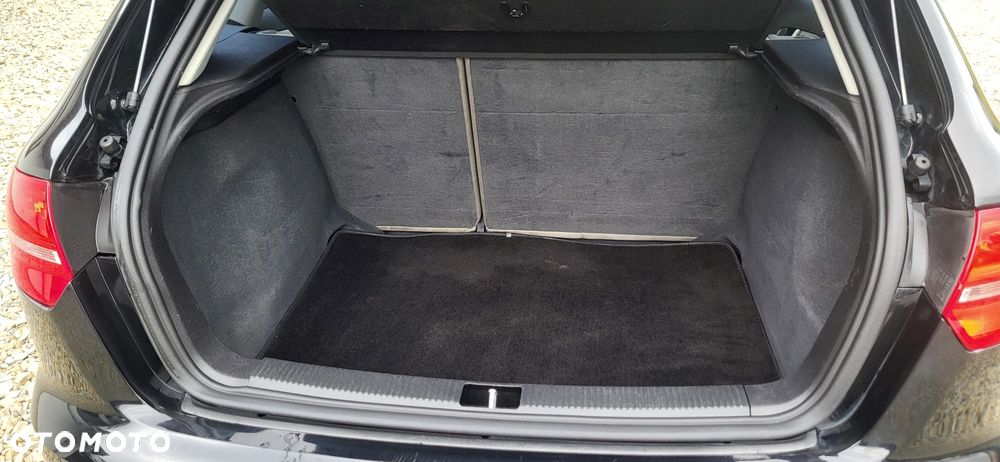 Audi A3 Sportback 1.9 TDI Ambiente - 11