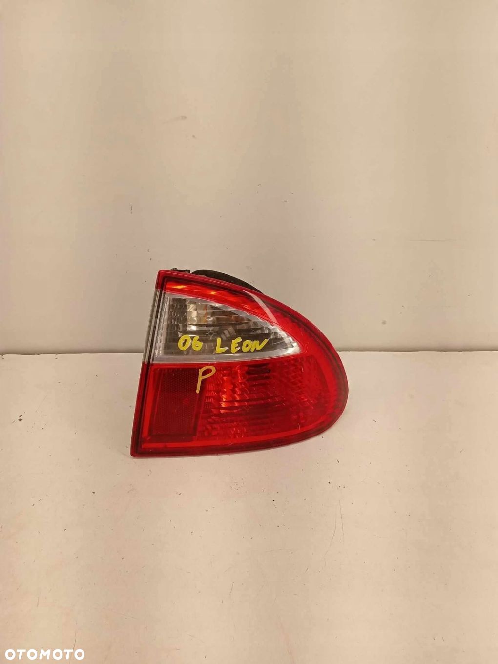 LAMPA PRAWA TYLNA TYŁ SEAT LEON I 98-05 - 1