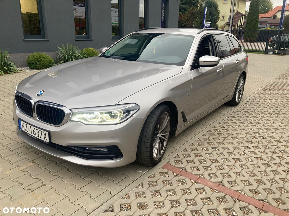 BMW Seria 5 520d Sport Line - 4