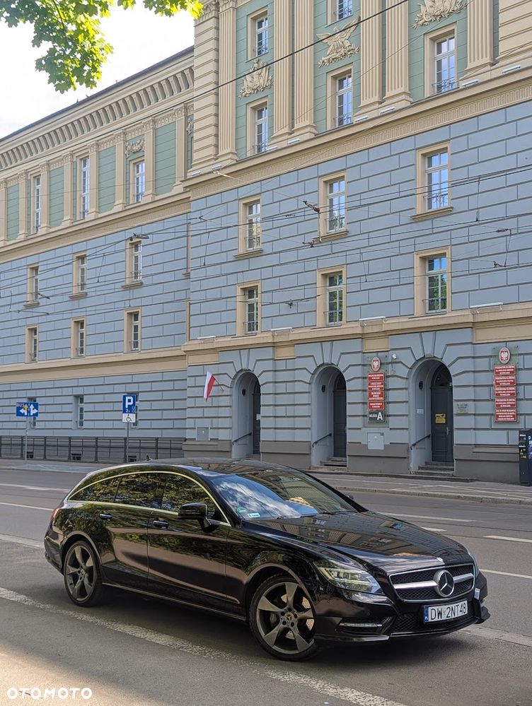 Mercedes-Benz CLS 350 CDI 4-Matic BlueEff - 28