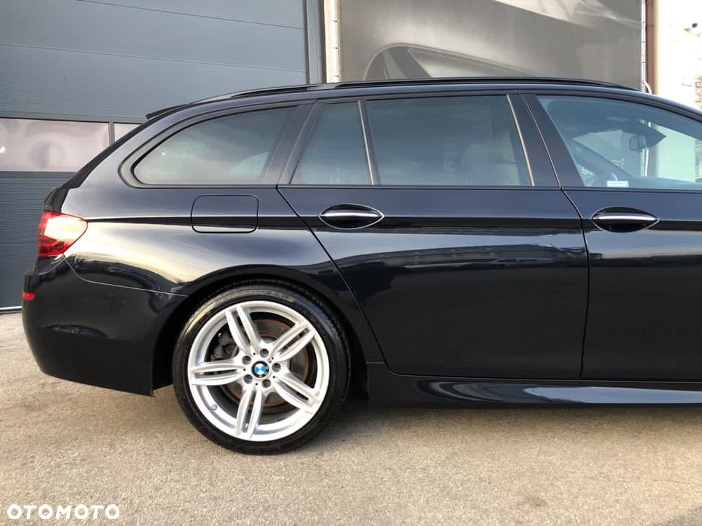 BMW Seria 5 530d xDrive - 11
