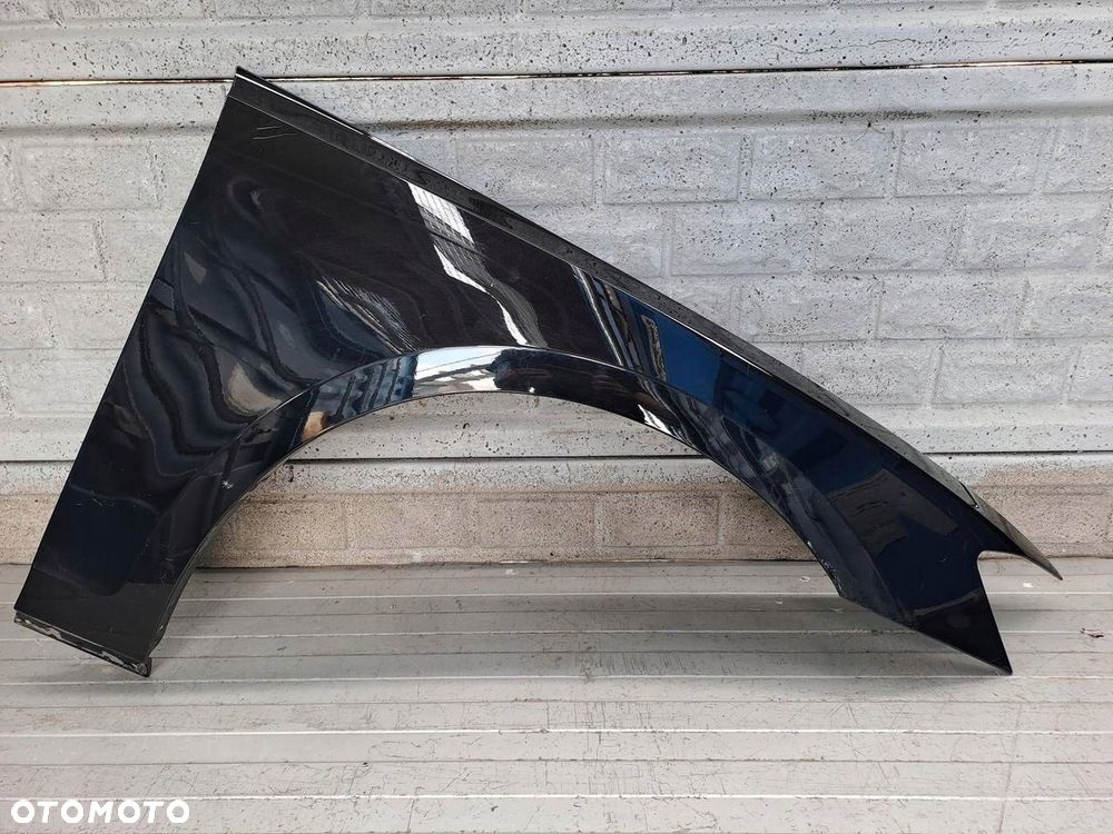 AUDI A8 D5 17-25 BŁOTNIK PRZEDNI PRAWY ORYGINAŁ