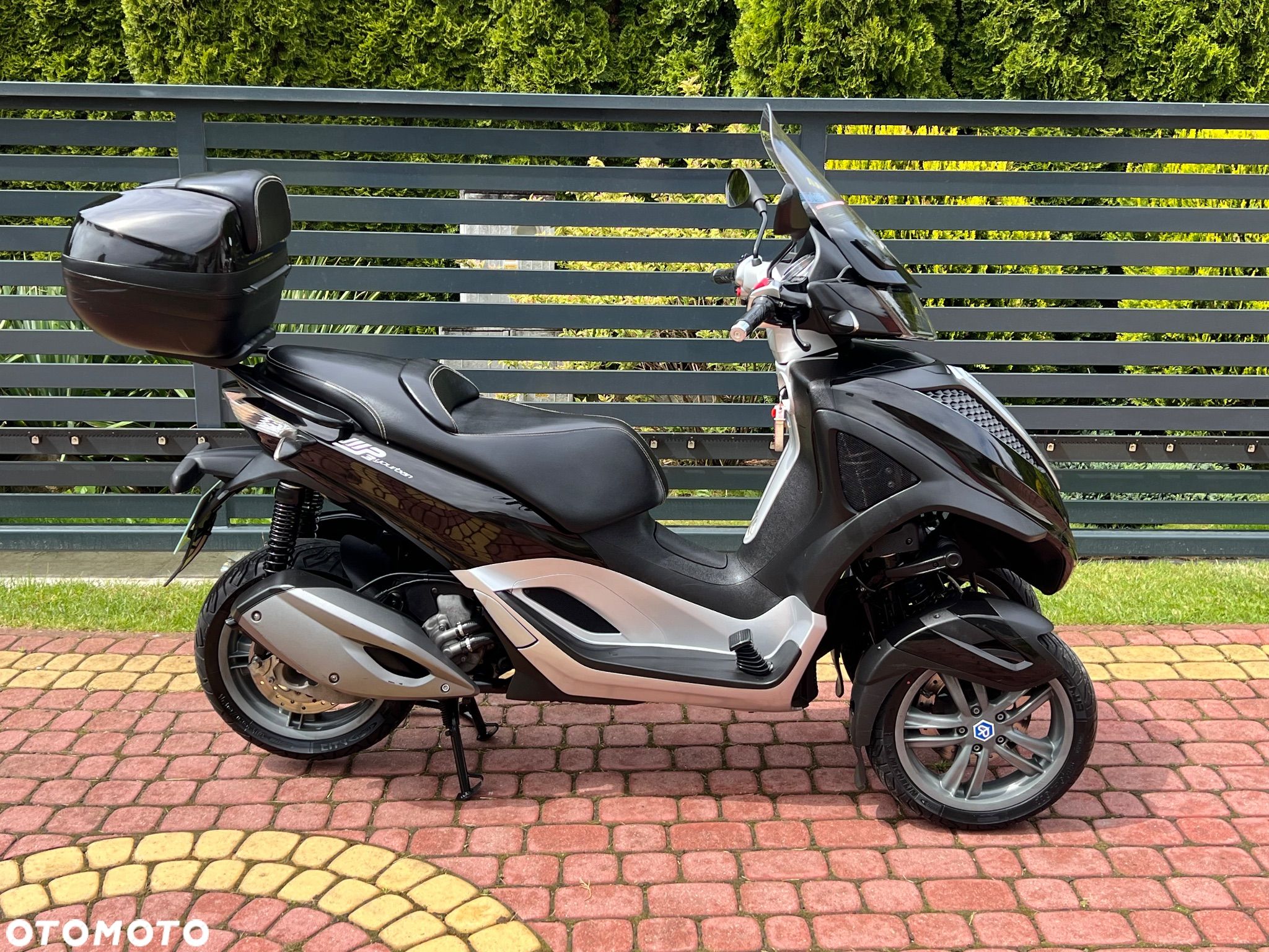 Piaggio MP-3 - 1