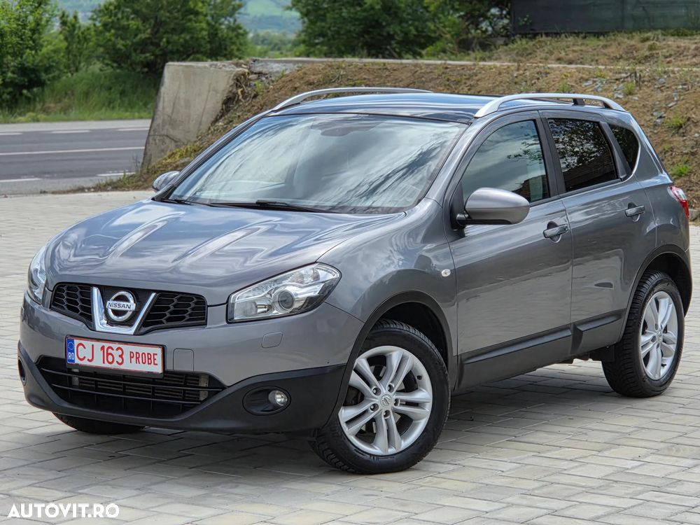 Nissan Qashqai 2.0 DCI 4 x 4 DPF Aut tekna - 1