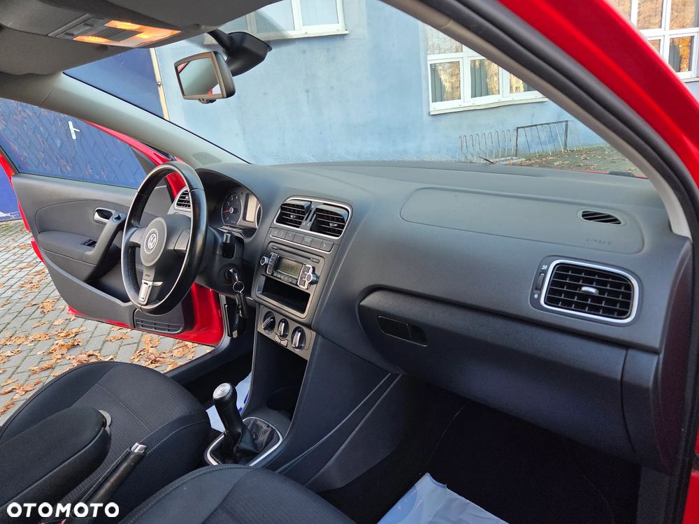 Volkswagen Polo 1.2 Comfortline - 28