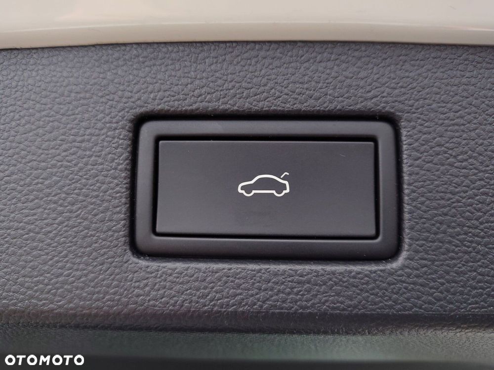 Volkswagen Arteon 2.0 TSI Elegance DSG - 27