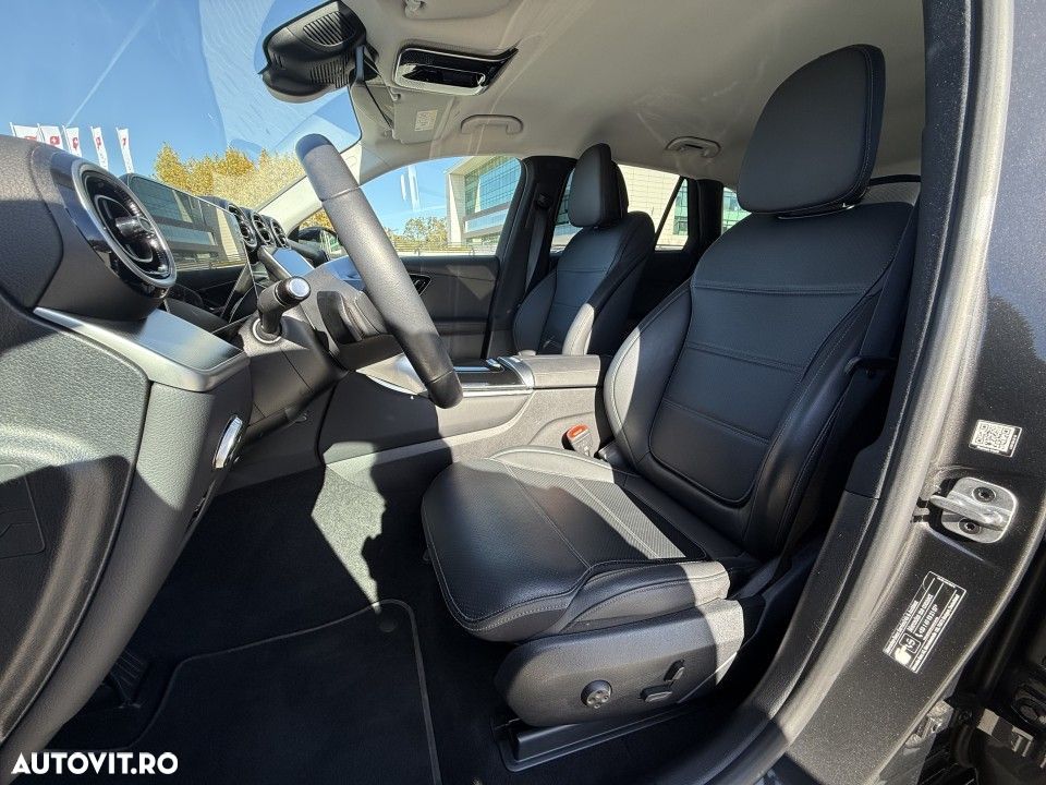 Mercedes-Benz GLC 300 e 4MATIC - 11