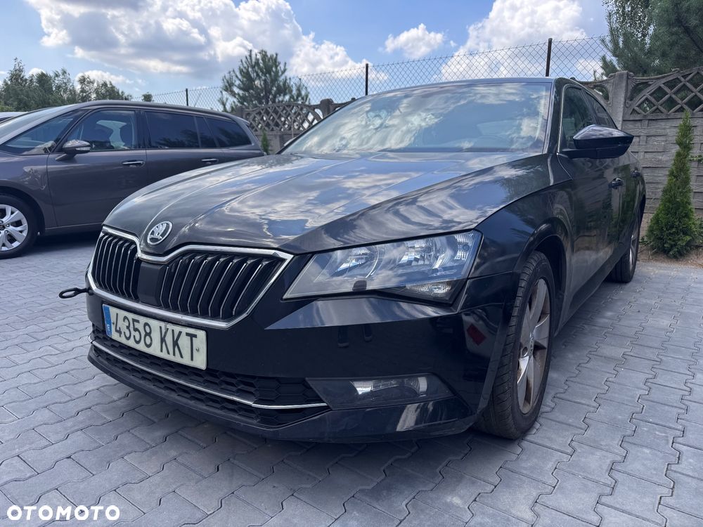 Skoda Superb 2.0 TDI Ambition - 2