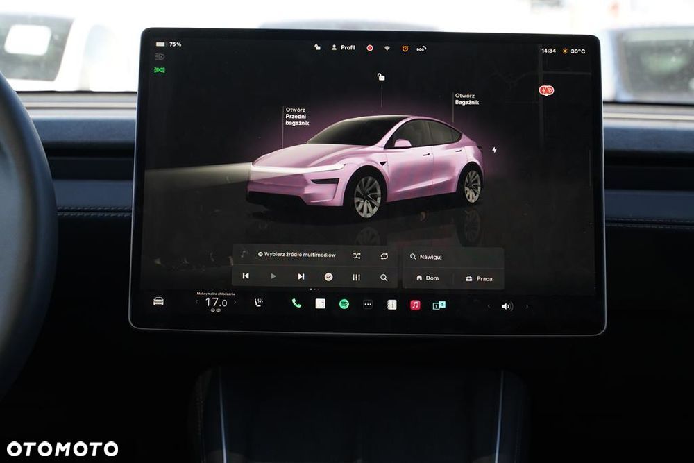 Tesla Model Y 79kWh Long Range AWD - 17