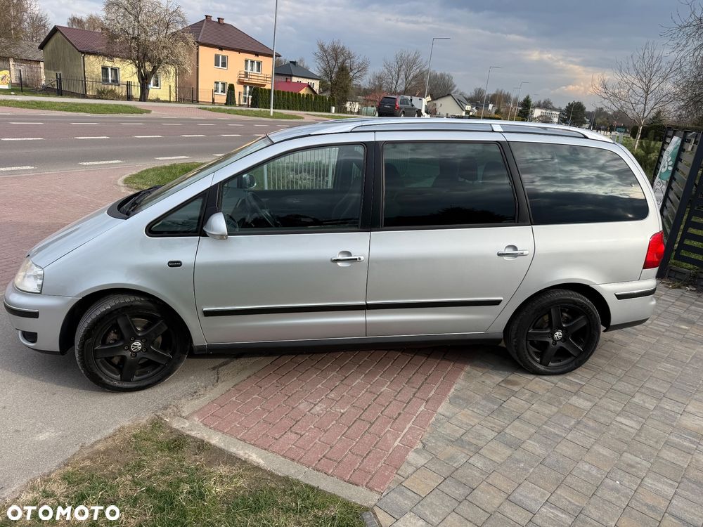 Volkswagen Sharan 1.8 5V Turbo Sportline - 9