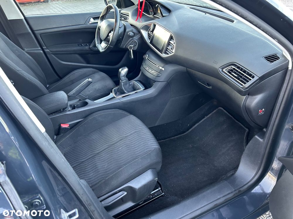 Peugeot 308 - 15