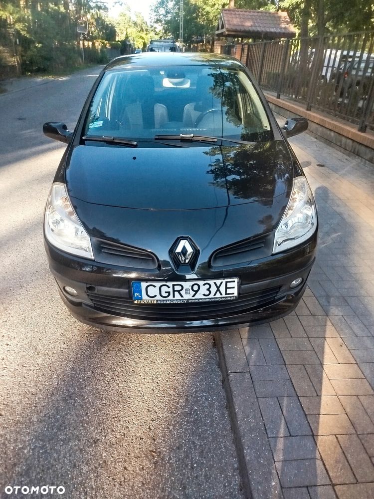 Renault Clio - 1
