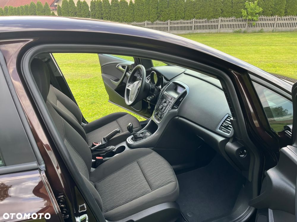 Opel Astra 1.6 Style - 25