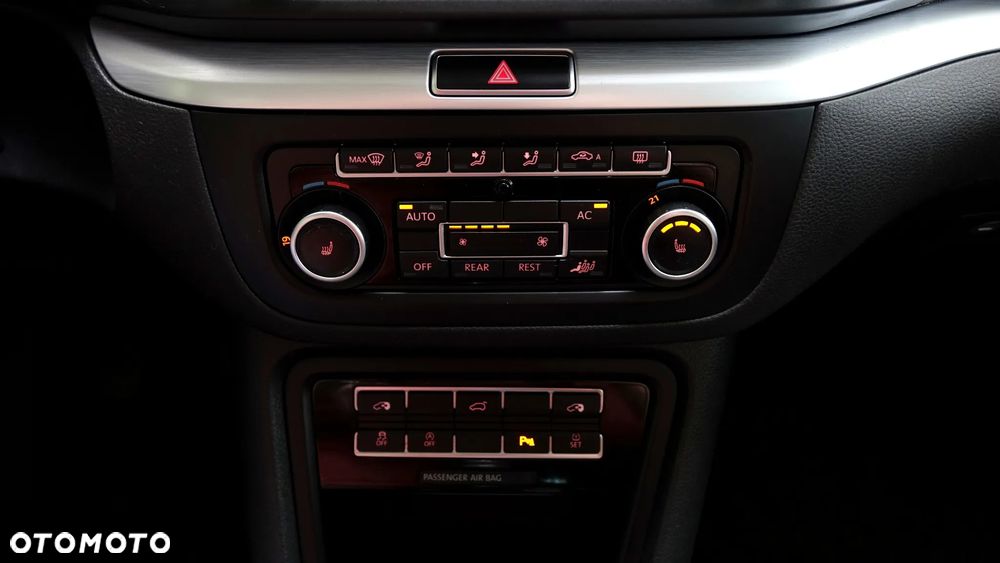 Volkswagen Sharan 2.0 TDI DPF Highline - 19