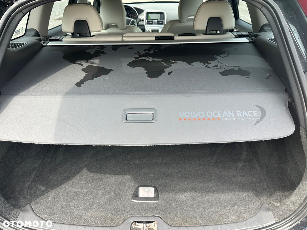 Volvo XC 60 D4 Drive-E Ocean Race - 12