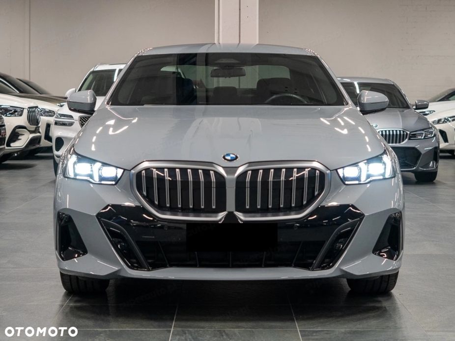 BMW Seria 5 520d xDrive mHEV M Sport - 4