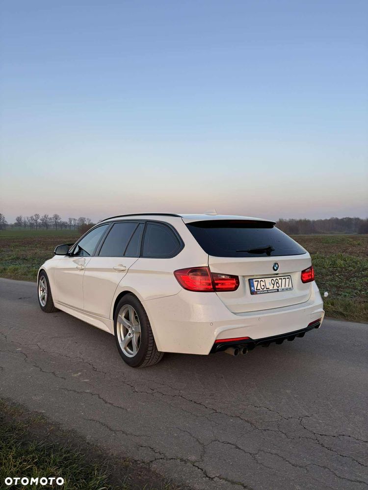 BMW Seria 3 325d M Sport - 12