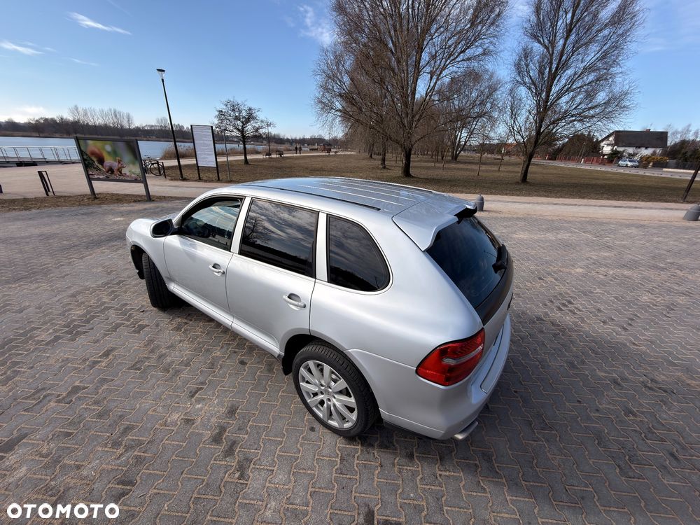 Porsche Cayenne Tiptronic S - 28