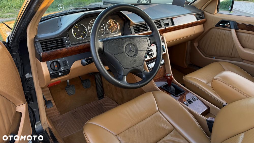 Mercedes-Benz W124 (1984-1993) - 17