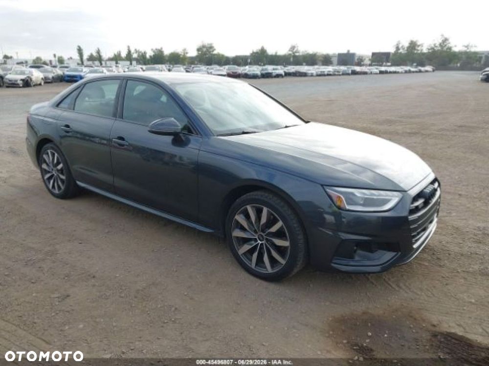 Audi A4 Limousine - 3