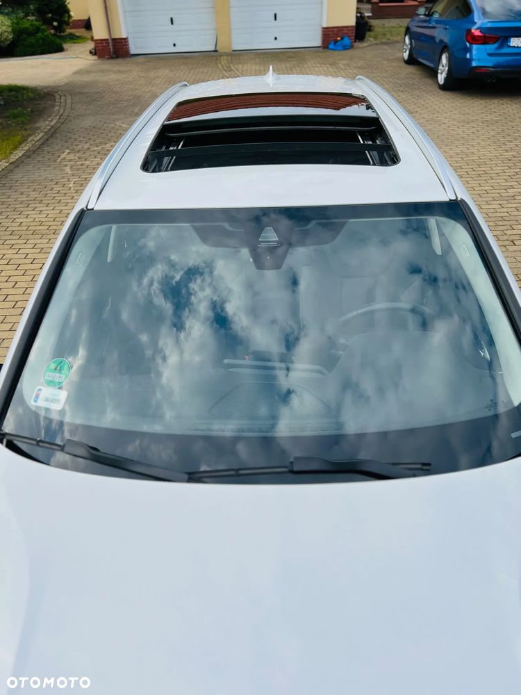 BMW Seria 3 320d xDrive Luxury Line sport - 9