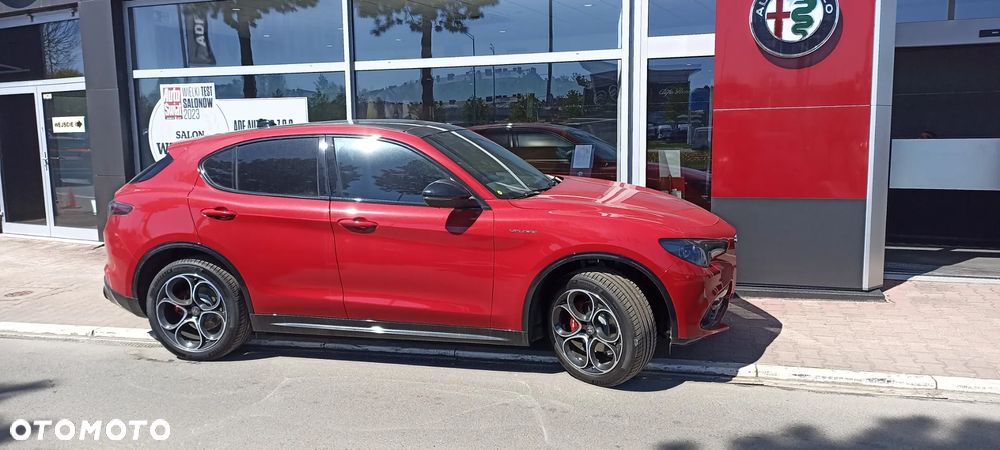 Alfa Romeo Stelvio 2.0 Turbo 16V AT8-Q4 Veloce - 1