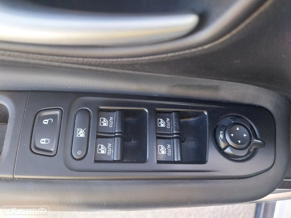 Jeep Renegade 1.6 MJD Limited - 6