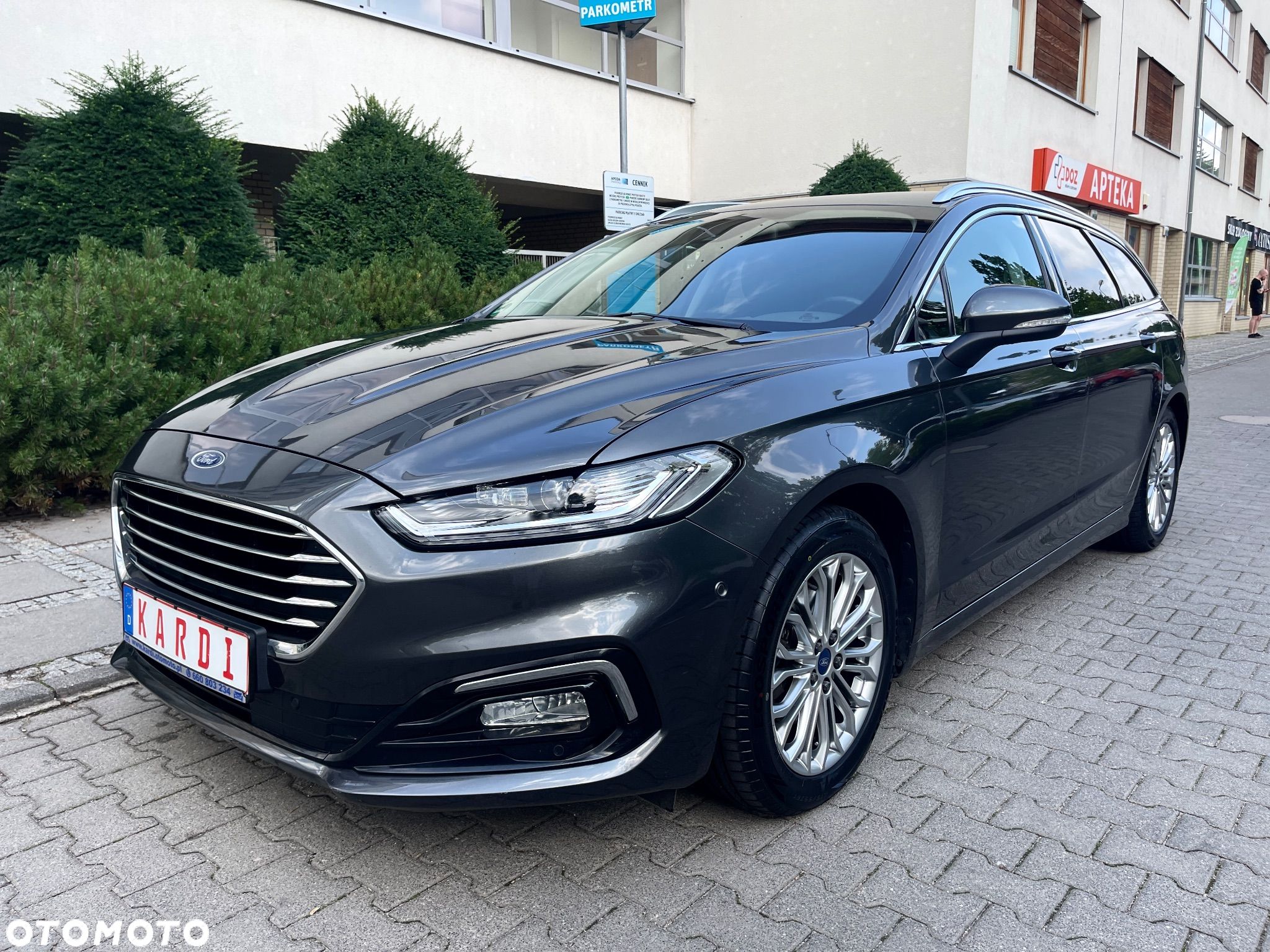 Ford Mondeo - 1