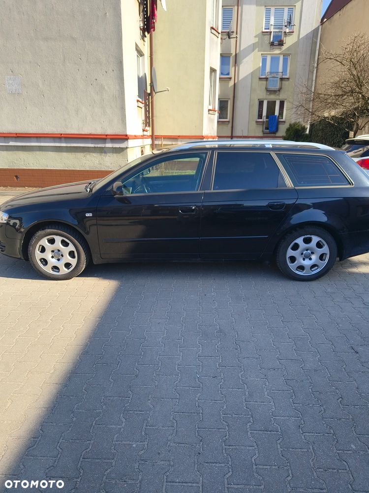 Audi A4 Avant 2.0 TDI DPF - 8