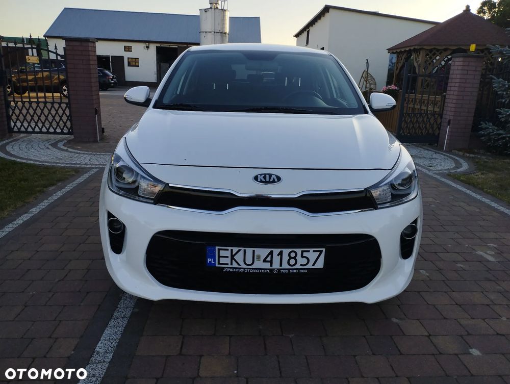 Kia Rio 1.4 Edition 7 - 11