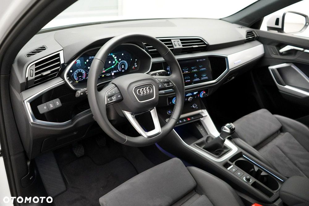 Audi Q3 Sportback - 24