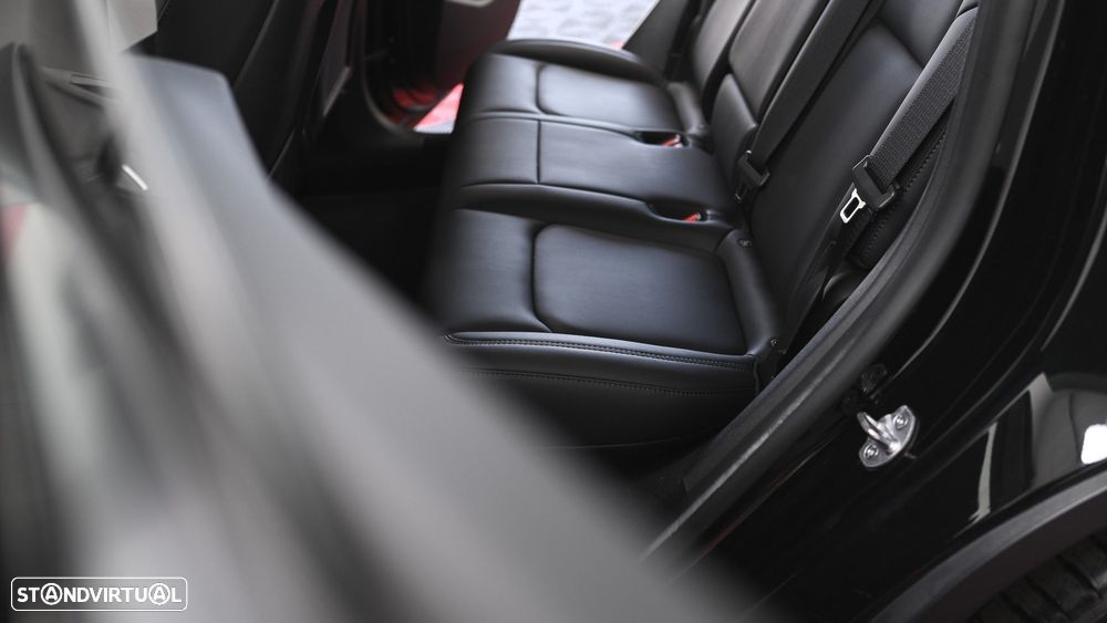 Tesla Model Y Tração Traseira - 38